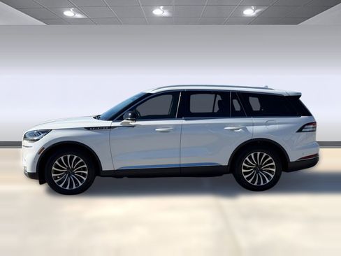 Used 2020 Lincoln Aviator Reserve w/ Equipment Group 201A image 2