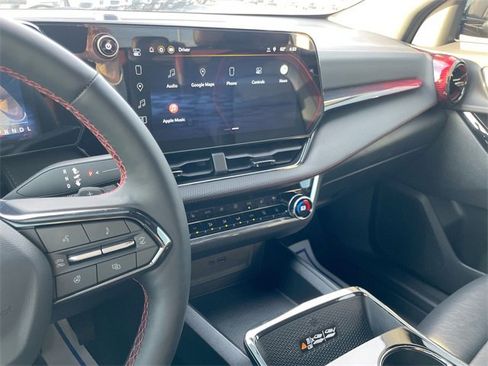 Used 2026 Chevrolet Equinox RS w/ Convenience Package III image 21