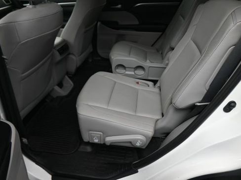 Used 2019 Toyota Highlander Limited Platinum w/ Protection Package #3 AWD/4WD image 70