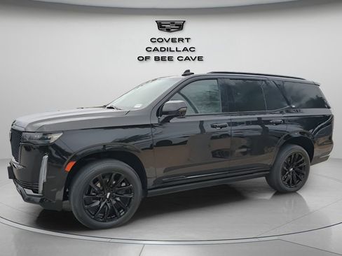 Certified 2023 Cadillac Escalade Sport Platinum w/ LPO, ONYX Package image 4