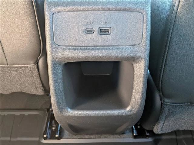 New 2026 Buick Envista Sport Touring FWD image 16