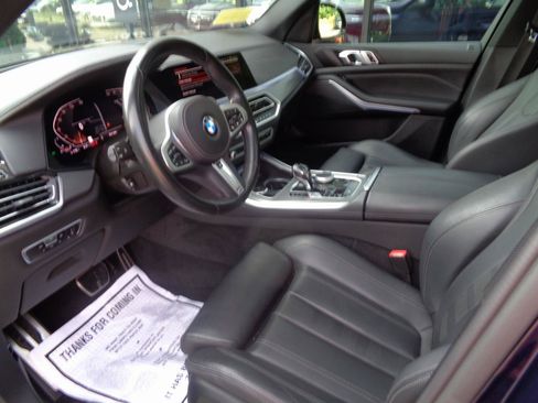 Used 2022 BMW X5 xDrive40i w/ Premium Essential Package AWD/4WD image 10