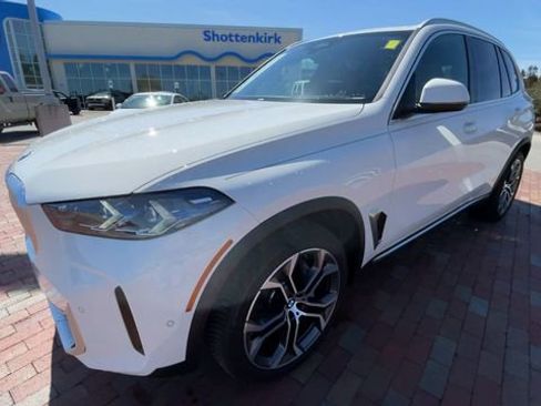Used 2026 BMW X5 xDrive40i w/ Premium Package AWD/4WD image 5