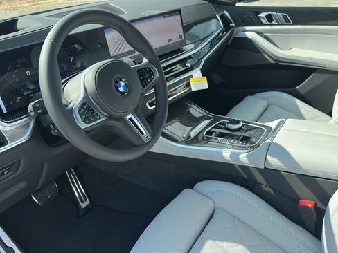 New 2026 BMW X5 M60i image 9