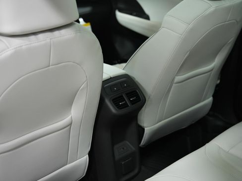 New 2026 Buick Envision Avenir image 23