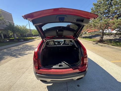 Used 2019 Cadillac XT4 Premium Luxury w/ Enhanced Visibility Package AWD/4WD image 30