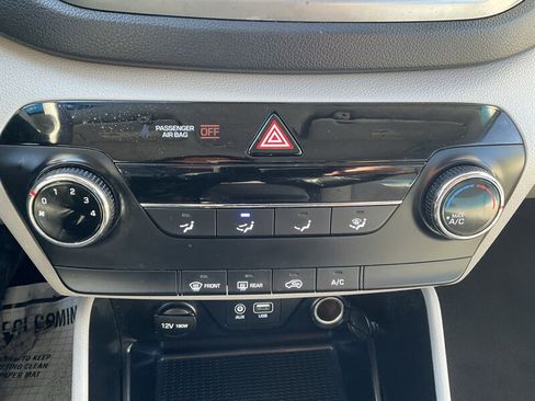 Used 2018 Hyundai Tucson SE image 25