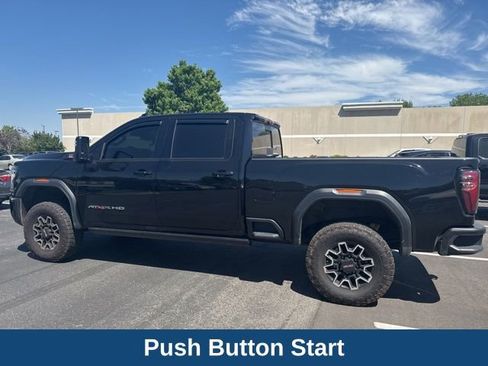Used 2024 GMC Sierra 2500 AT4X image 9