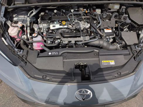 Used 2025 Toyota Prius LE image 22