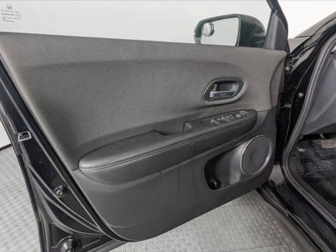 Used 2022 Honda HR-V EX image 13