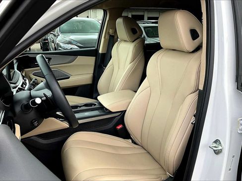 Certified 2025 Acura MDX FWD image 8