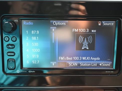 Used 2017 Toyota Corolla iM w/ Carpet Mat Package FWD image 24