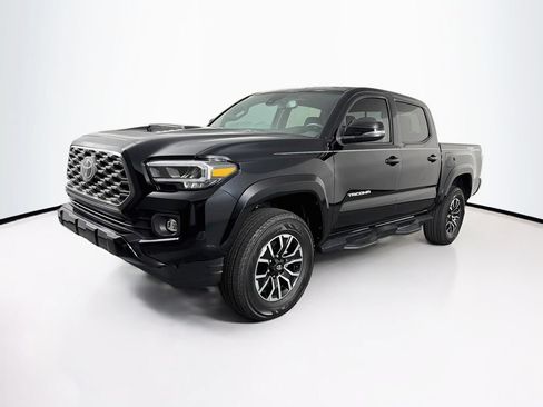 Used 2022 Toyota Tacoma TRD Sport w/ TRD Premium Sport Package RWD image 3
