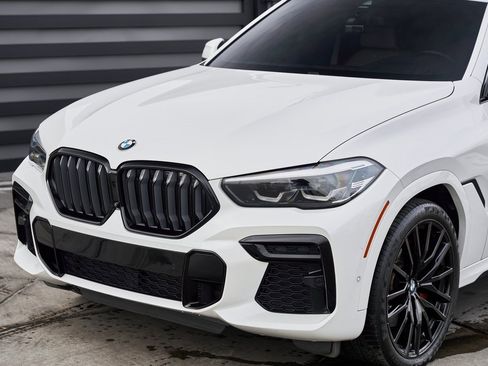 Used 2023 BMW X6 xDrive40i w/ M Sport Package image 5