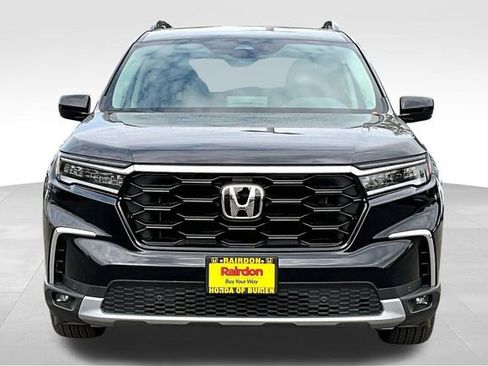 New 2025 Honda Pilot Touring image 17