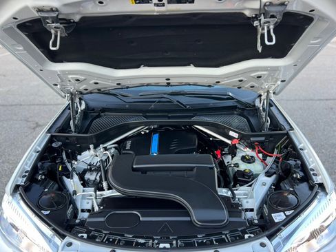 Used 2017 BMW X5 xDrive40e image 29