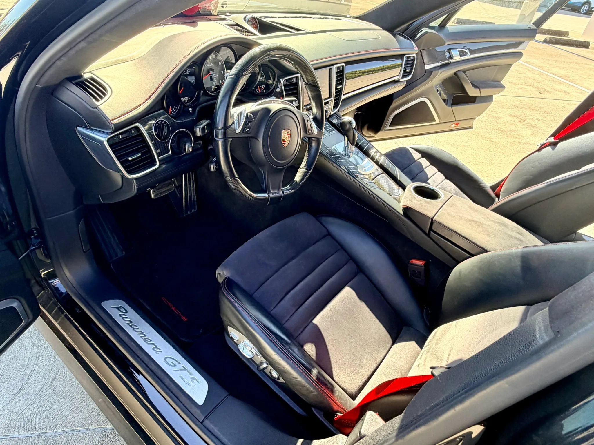 Used 2013 Porsche Panamera GTS AWD/4WD image 40
