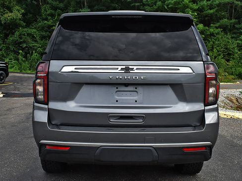 Used 2022 Chevrolet Tahoe LT w/ Luxury Package AWD/4WD image 7
