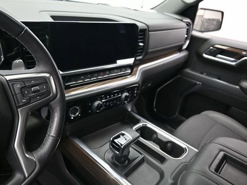 Used 2022 Chevrolet Silverado 1500 RST image 23