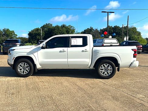 Used 2024 Nissan Frontier SV w/ SV Convenience Package RWD image 5