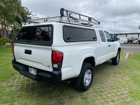Used 2022 Toyota Tacoma SR RWD image 7