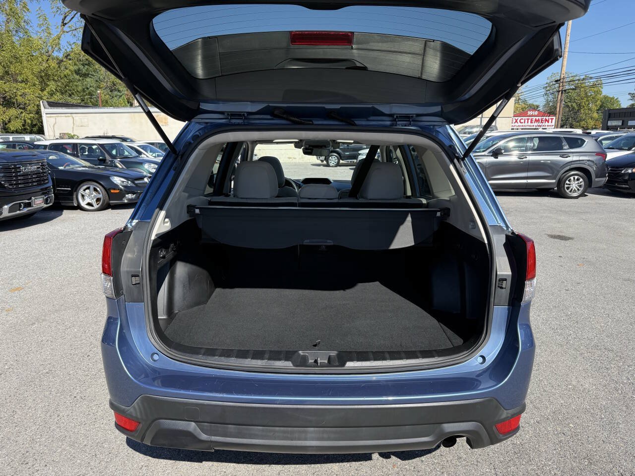 Used 2019 Subaru Forester Premium w/ All-Weather Package AWD/4WD image 23