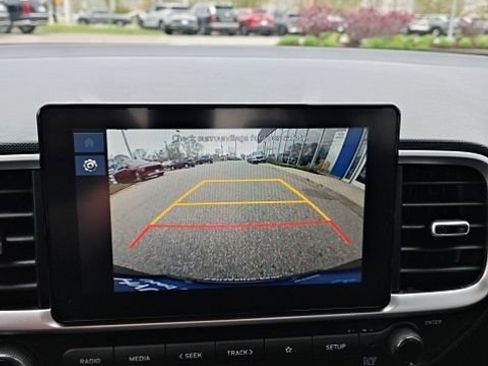 Certified 2026 Hyundai Venue SE FWD image 24