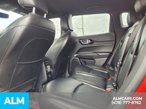 Used 2023 Jeep Compass Limited image 16