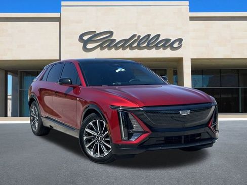 New 2025 Cadillac Lyriq Sport image 2