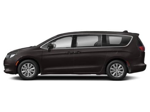 Used 2020 Chrysler Voyager Lxi FWD image 3
