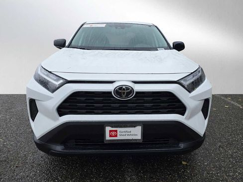 Certified 2025 Toyota RAV4 LE image 8