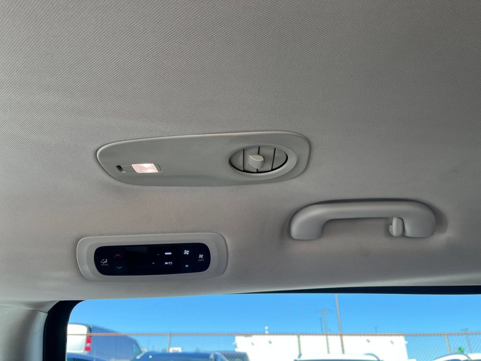 Used 2024 Chrysler Voyager LX FWD image 24