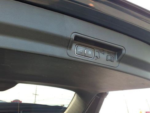Used 2024 Ford Explorer XLT w/ Equipment Group 202A AWD/4WD image 14