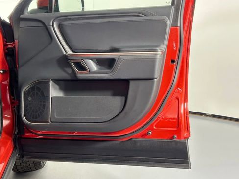 Used 2023 Rivian R1T Adventure image 9