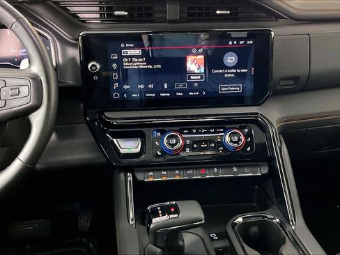 Certified 2024 GMC Sierra 1500 AT4 w/ Technology Package image 6