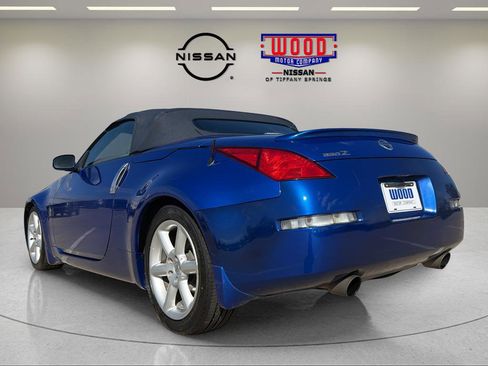 Used 2004 Nissan 350Z Touring image 4