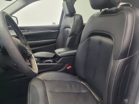 Used 2022 Jeep Grand Cherokee Limited 4xe image 17