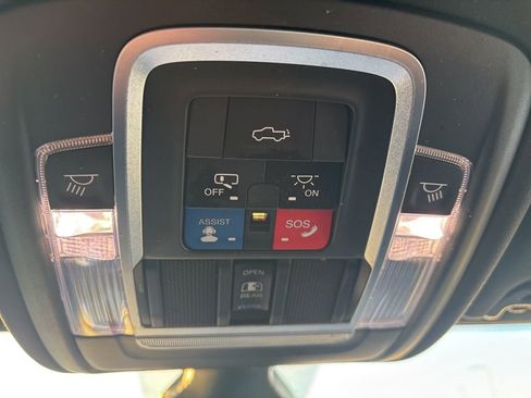 Used 2019 RAM 2500 Laramie image 40