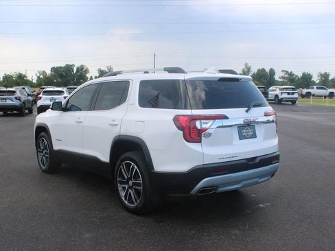Used 2023 GMC Acadia SLT w/ Preferred Package FWD image 7