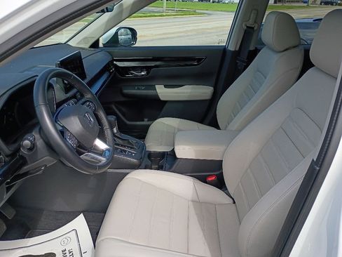 Used 2025 Honda CR-V EX-L image 9