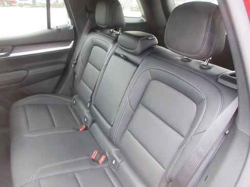 New 2026 GMC Terrain Elevation w/ Elevation Premium Package AWD/4WD image 12