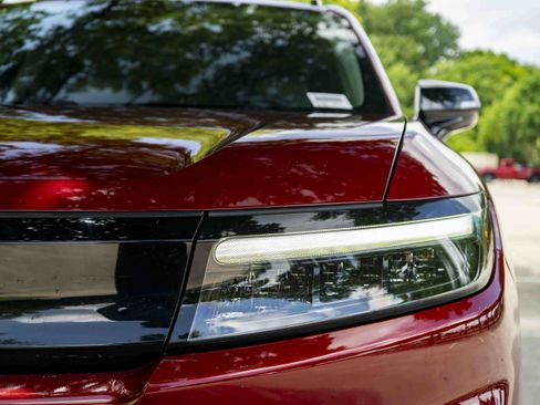 Used 2024 Honda Prologue Touring image 11