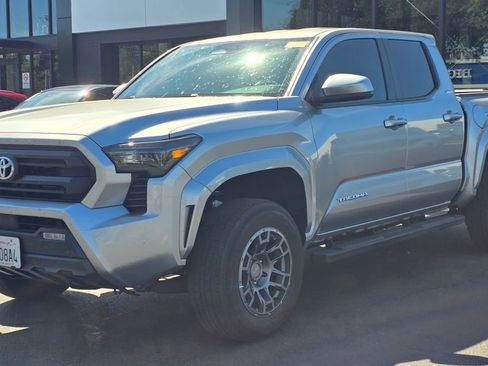 Used 2024 Toyota Tacoma SR5 image 4