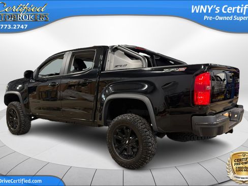 Used 2022 Chevrolet Colorado ZR2 w/ ZR2 Midnight Special Edition AWD/4WD image 8