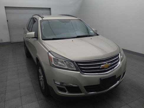 Used 2016 Chevrolet Traverse LT FWD image 14