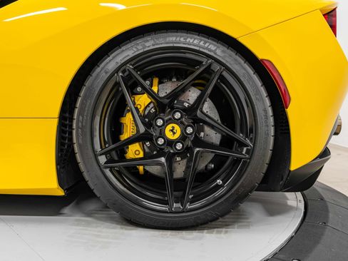 Certified 2021 Ferrari F8 Tributo RWD image 15