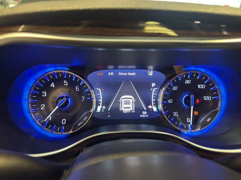 Used 2022 Chrysler Pacifica Pinnacle AWD/4WD image 19