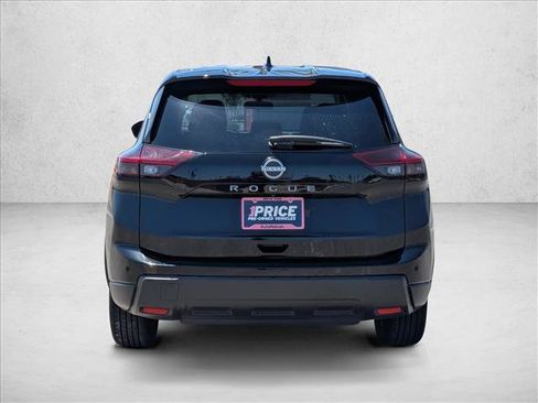 Used 2025 Nissan Rogue SV FWD image 6
