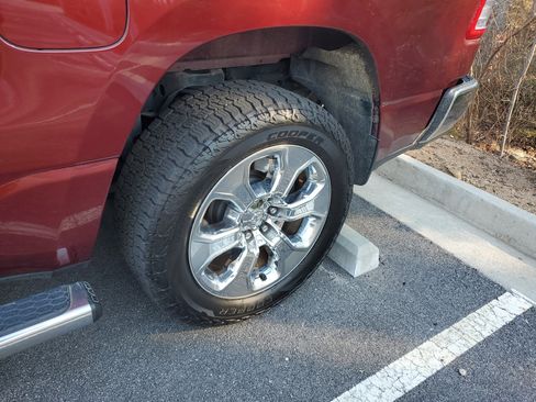 Used 2016 RAM 1500 Laramie Longhorn w/ Convenience Group image 8