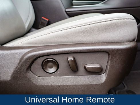 Used 2022 Chevrolet Tahoe LT w/ LT Signature Plus Package image 16